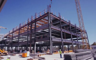 La fabrication d&rsquo;un hangar industriel : solutions modulables et personnalisables